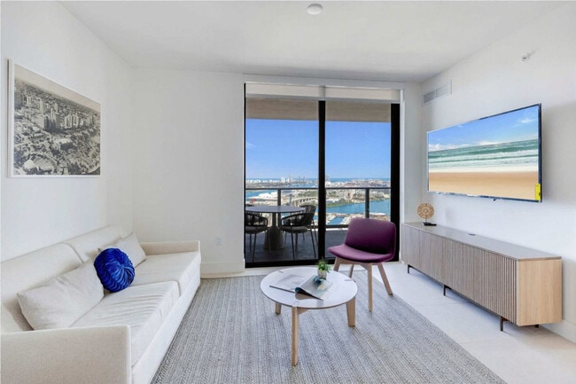 Photo - 601 NE 1st Ave Unit SI ID1227496P