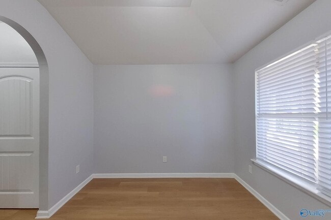 Photo - 588 Kincaid Cove Ln