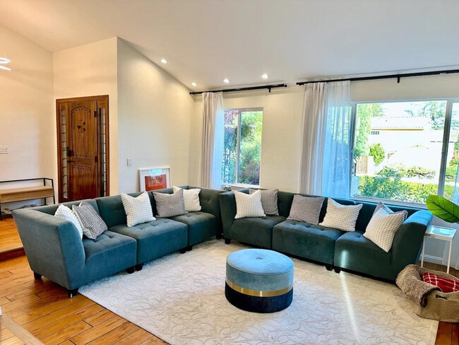 Photo - 6505 Skyfarm Dr Unit ID1369413P