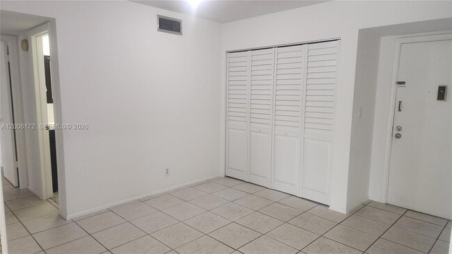 Photo - 13707 SW Kendale Lakes Cir Unit 205