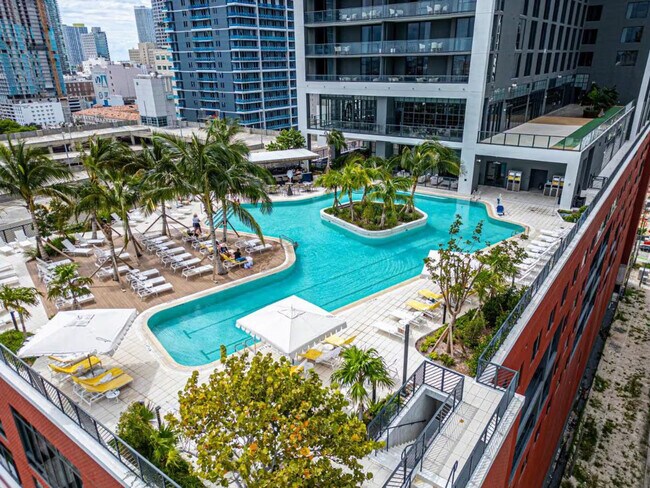 Photo - 125 NE 6th St Unit ID1389643P