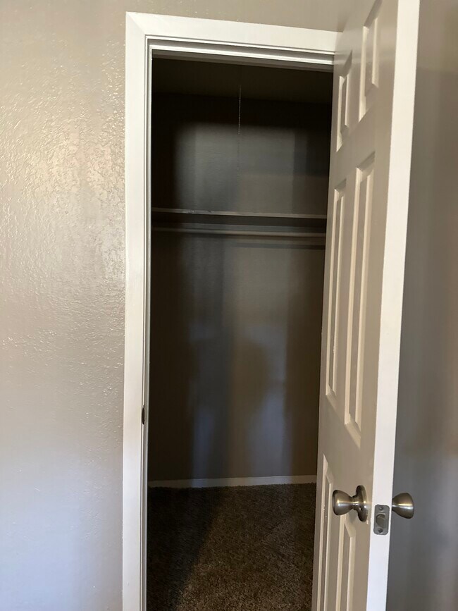 A2 Floor Plan Closet - The Retreat @ College Hills