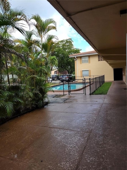 Photo - 8704 NW 35th St Unit 105