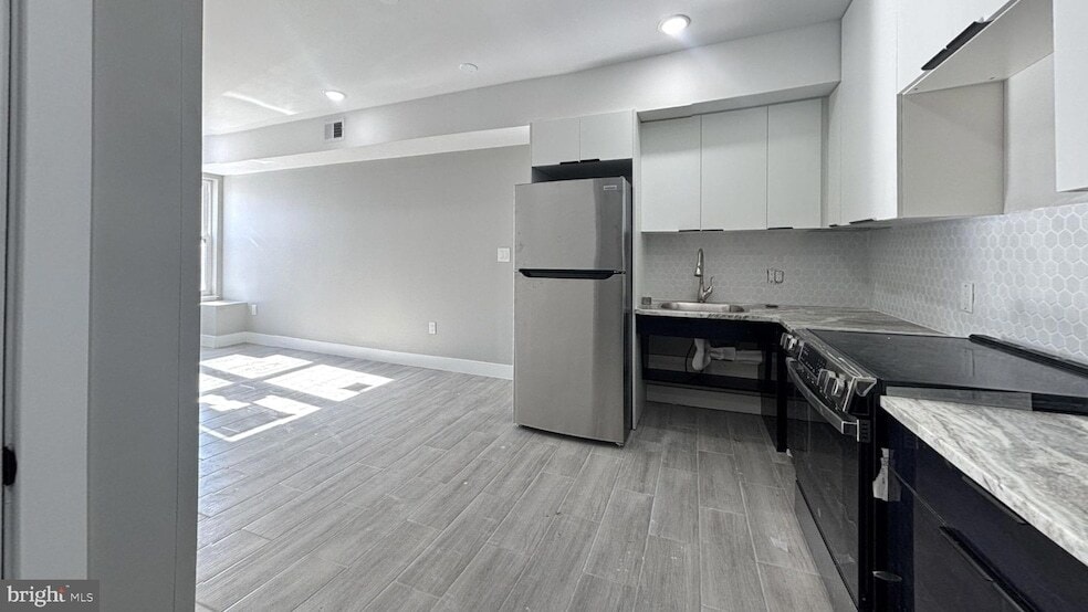 Photo - 5341 Chestnut St