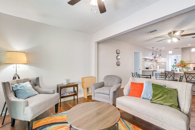 Building Photo - 3731 Alsace St Unit SI ID1560804P