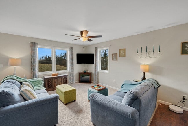 Building Photo - 3530 Oscars Rd Unit ID1313858P