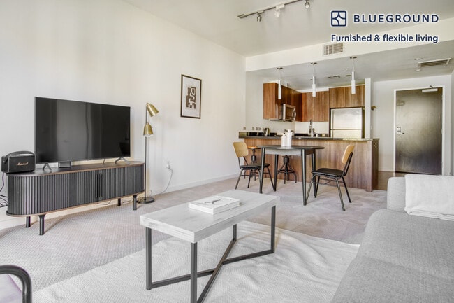 Photo - 388 Santana Row Unit FL4-ID825