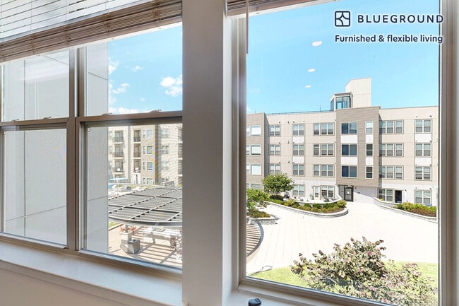 Photo - 79 Alexander St Unit FL2-ID1802A