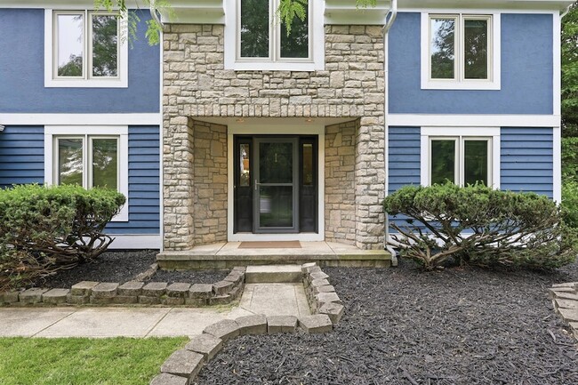 Photo - 7666 Windwood Dr