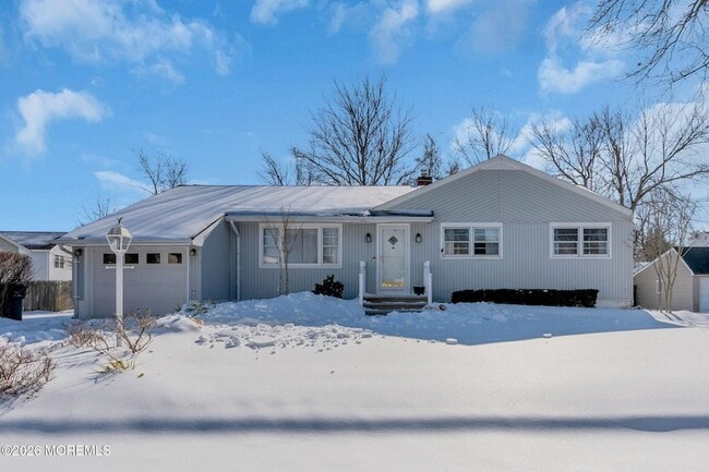 Building Photo - 7 Klein St