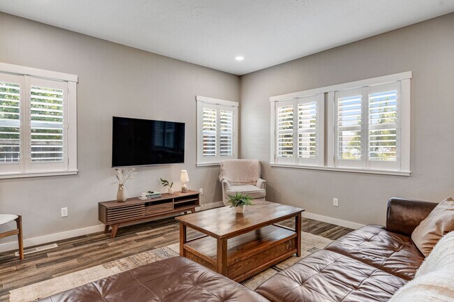 Photo - 1800 W Idaho St Unit SI ID1324057P