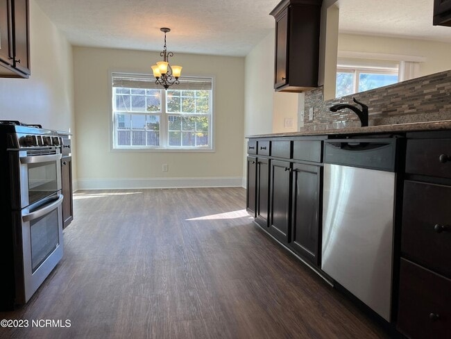 Photo - 117 Lightwater Dr