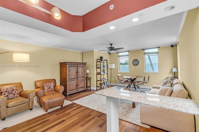 Photo - 1532 Drexel Ave Unit 303