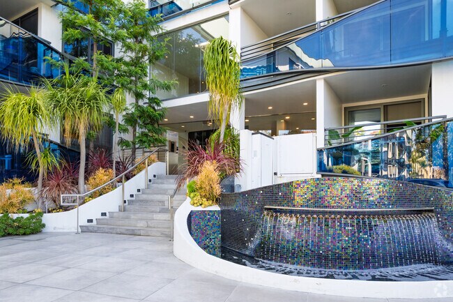 Entrance - Waves MDR Apartments