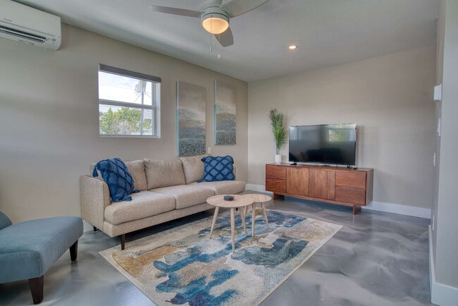 Building Photo - 126 Mango St Unit FL1-ID1226361P