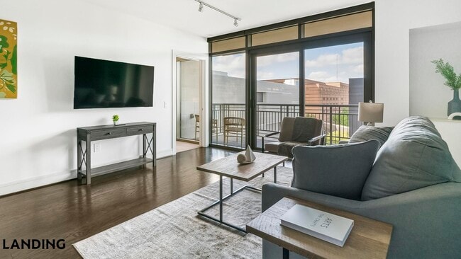 Photo - 777 Preston St Unit 7D