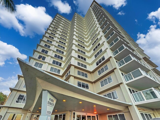 Building Photo - 1151 N Fort Lauderdale Beach Blvd Unit 1C