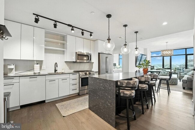 Photo - 70 N Street SE Unit 913 Unit 913