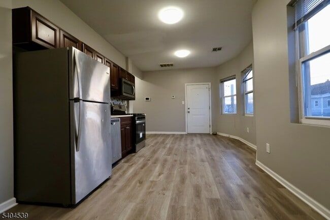 Photo - 456 Avon Ave Unit 3L