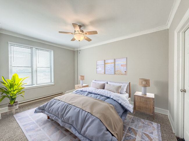 Photo - Scholars Corner Apartments