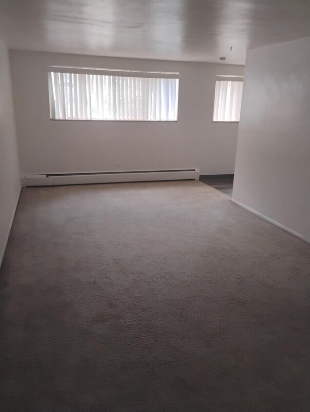 Floor Plan - Two Bedroom