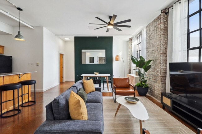 Photo - 527 St Joseph St Unit ID1265373P