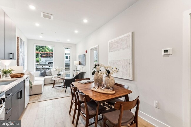 Photo - 6910 Ridge Ave Unit 212