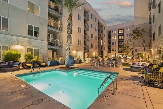 Photo - Norte Town Lake Apartments