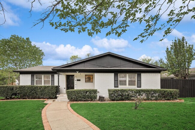 Photo - 8005 Woodhue Rd Unit ID1056410P