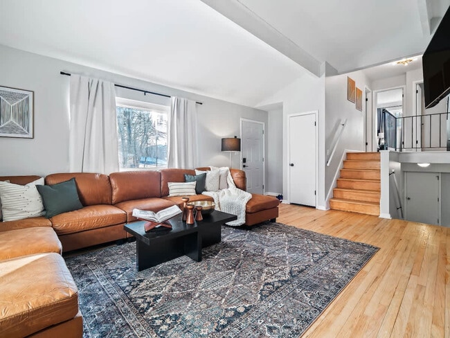 Photo - 676 Treeside Dr Unit SI ID1496089P