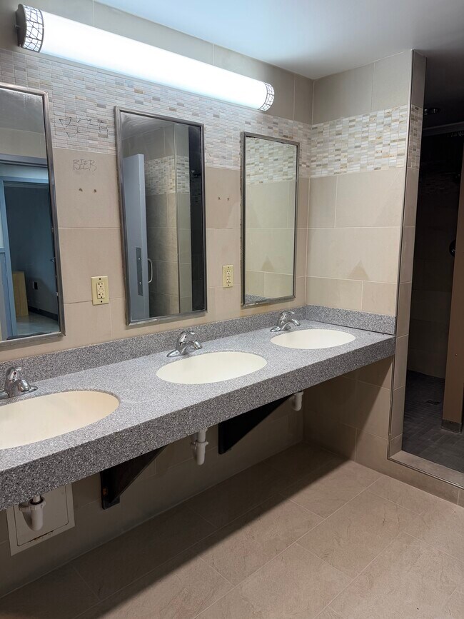 Renovated Common Area Bathroom - 308 North St, 9 Month Lease, Meals Included