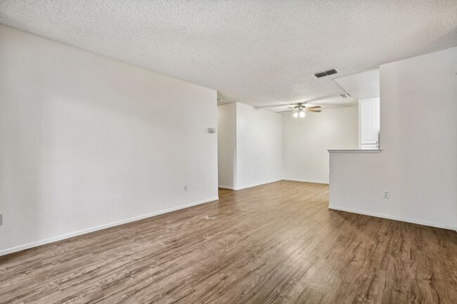 Photo - Riverview Ranch Apartments