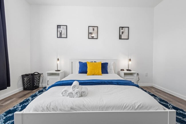 Photo - 2929 Kings Rd Unit ID1347046P