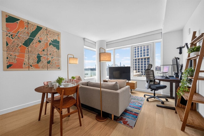 Building Photo - 16 Dupont St Unit SI FL10-ID1583661P