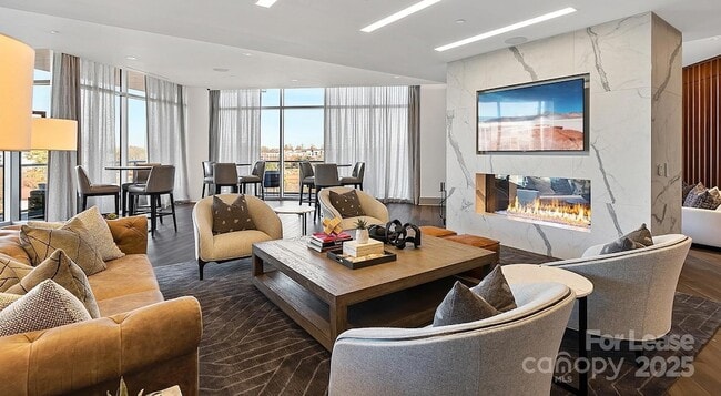 Photo - 4425 Sharon Rd Unit 3A