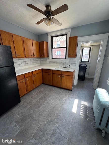 Photo - 2927 S Dewey St