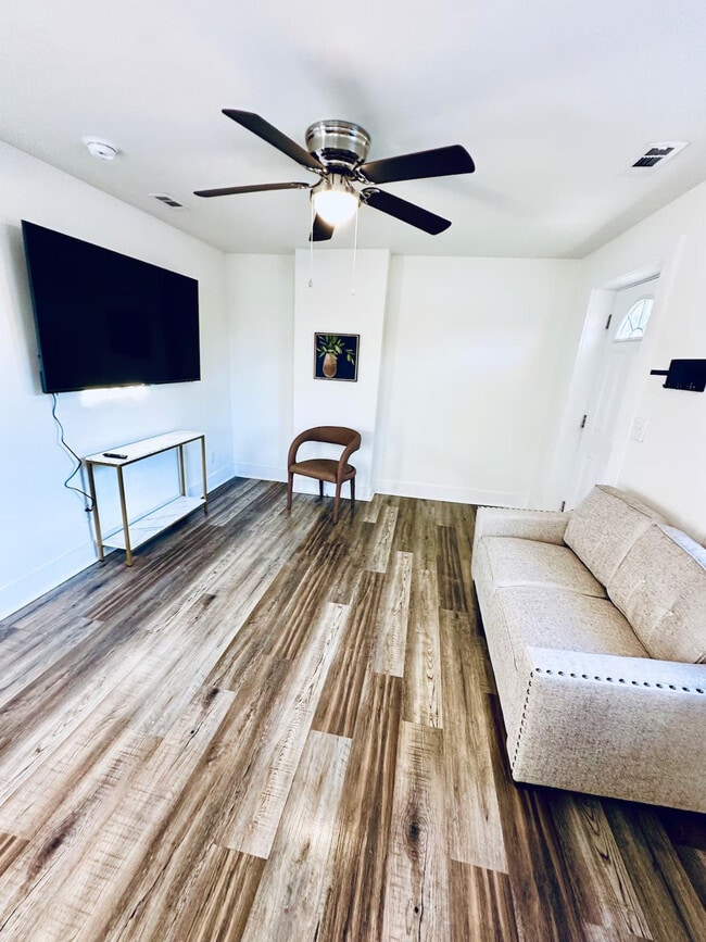 Photo - 5 Norwood St Unit ID1234771P