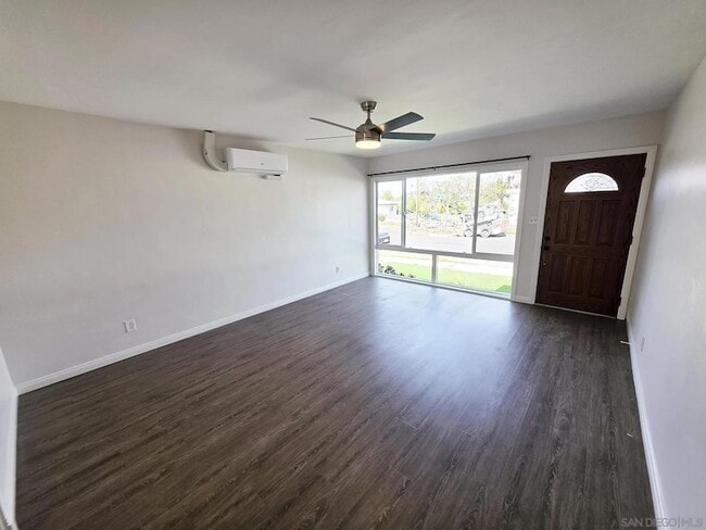 Photo - 4907 Iroquois Ave