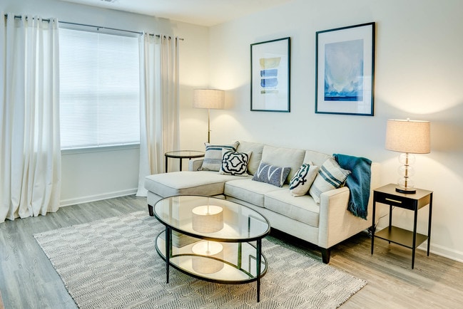 Photo - Hampshire Crossing