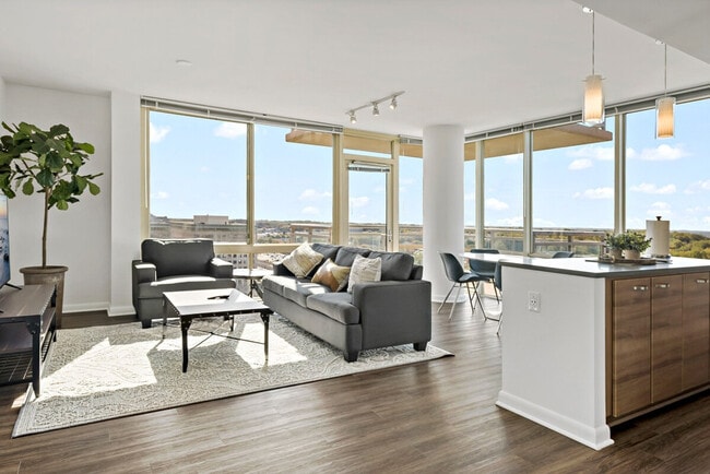 Building Photo - 1751 Pinnacle Dr Unit SI ID1395422P