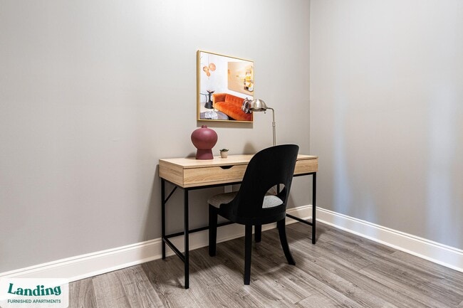 Photo - 305 Laredo Dr Unit 5-304