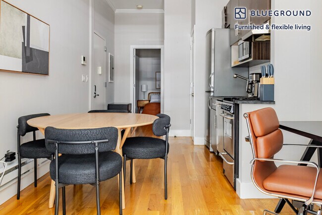 Photo - 515 W 47th St Unit FL1-ID1875