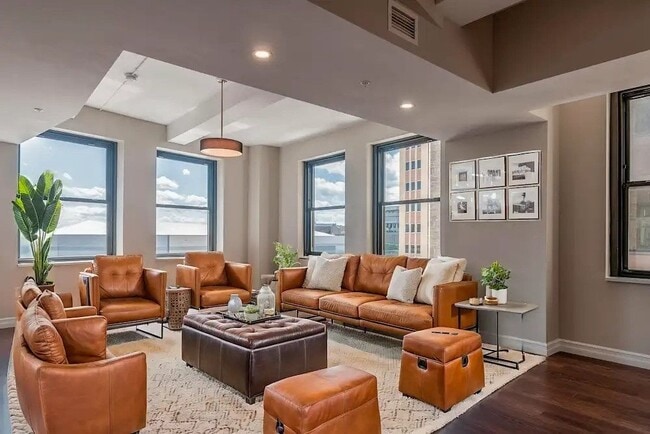 Photo - Abraxas at 90 State