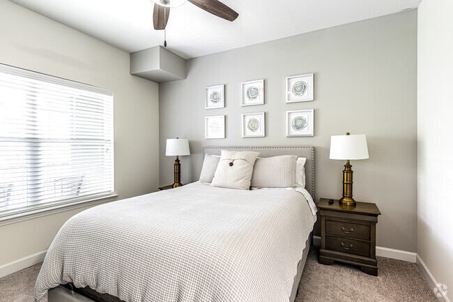 1BR, 1BA - 905SF - The Landing at Savannah West