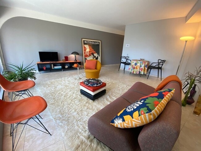 Photo - 300 N State St Unit 2834