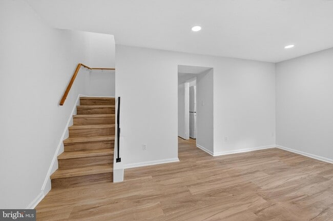 Photo - 224 Moore Dr