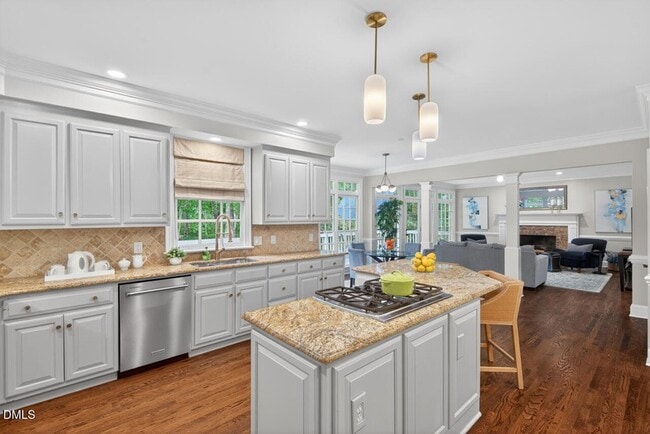 Photo - 1202 Summerville Ln