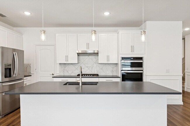 Photo - 2412 Rooster Ln