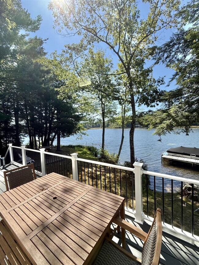 Photo - 164 Pine Point Rd Unit ID1346616P