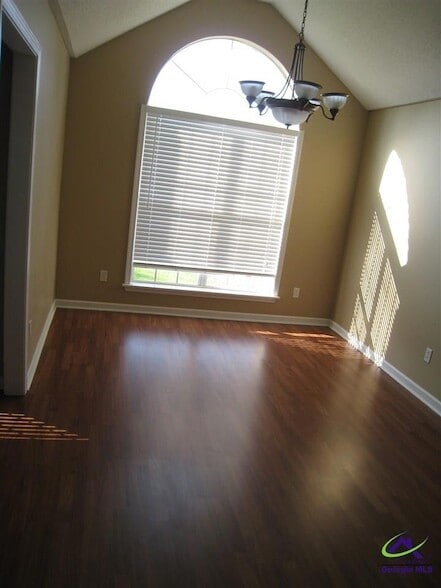 Photo - 101 Trevore Ct